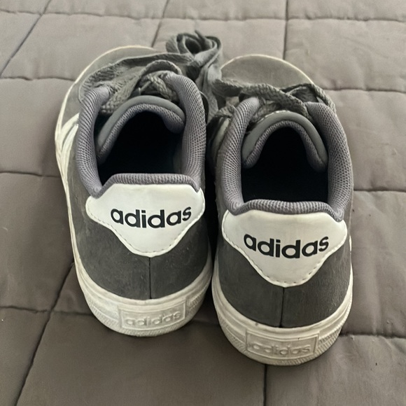 Kids Adidas Shoes sz 12 (12K) - Picture 5 of 10